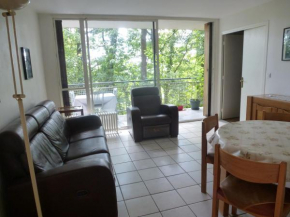 Spacious Condo, Green Serenity